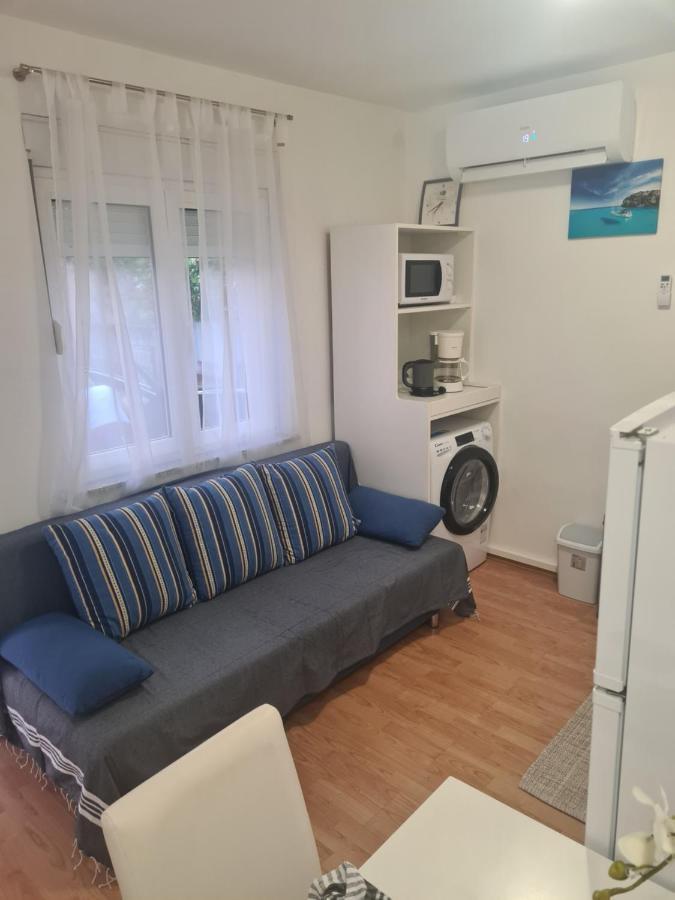 Apartments Lana - 30 M From The Sea Seline Exterior foto